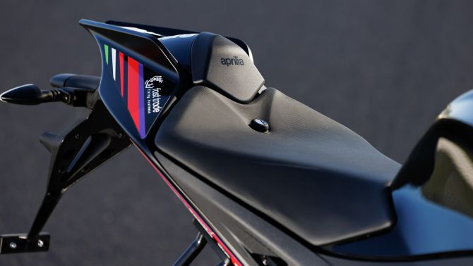 ‘Vua côn tay’ 125cc mới của Ý chính thức ra mắt: Hạ đo ván Honda Winner X và Yamaha Exciter, giá mềm