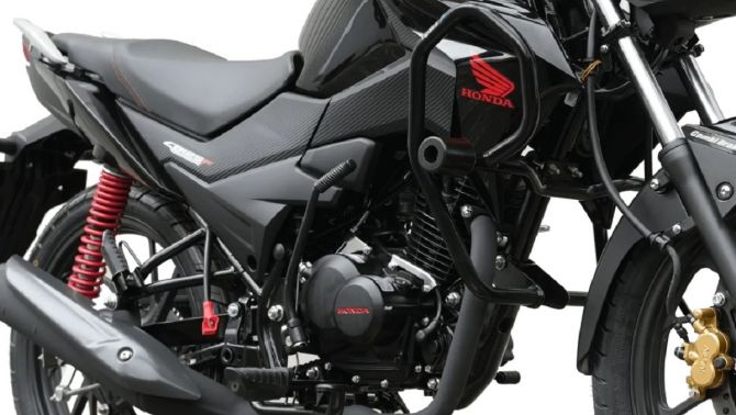 Honda chính thức ra mắt ‘huyền thoại côn tay’ 125cc mới giá 39 triệu đồng: Hạ đo ván Yamaha Exciter