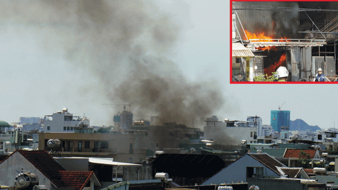 Hiện trường vụ cháy lớn tại kho chứa vải Đà Nẵng: Nhiều tài sản và thiết bị bên trong bị thiêu rụi