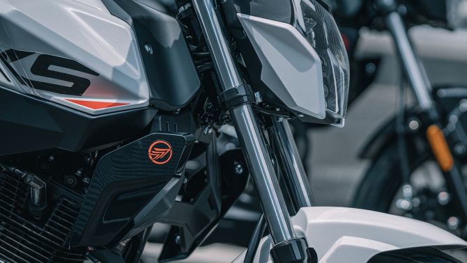 ‘Vua côn tay’ 125cc mới chính thức ra mắt giá 58 triệu đồng: Hạ knock-out Honda Winner X và Exciter