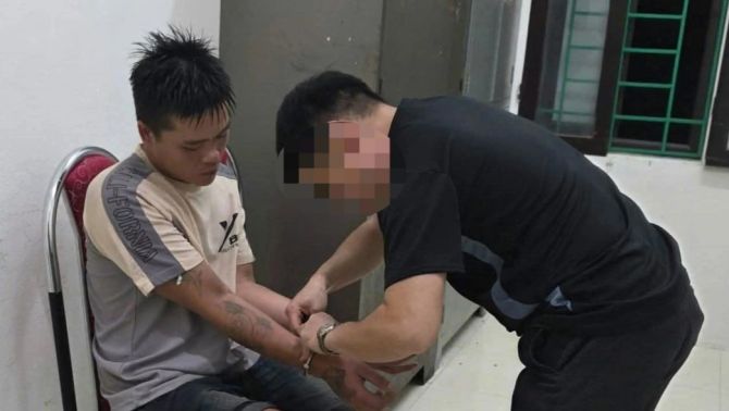 Lời khai gây phẫn nộ của tên cướp dùng ớt ngâm dấm bôi vào mắt nạn nhân để cướp hơn 50 triệu đồng