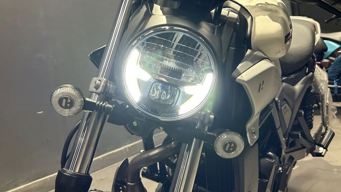 ‘Vua côn tay’ mới sắp ra mắt giá 59 triệu đồng: Mạnh hơn hẳn Honda Winner X, trang bị át vía Exciter