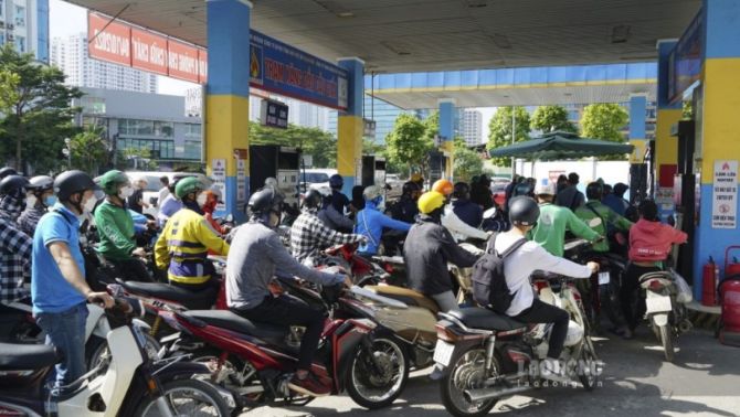 Giá xăng dầu hôm nay 21/7: Tăng 'rộn ràng' sau 1 tuần đến giảm 2%!