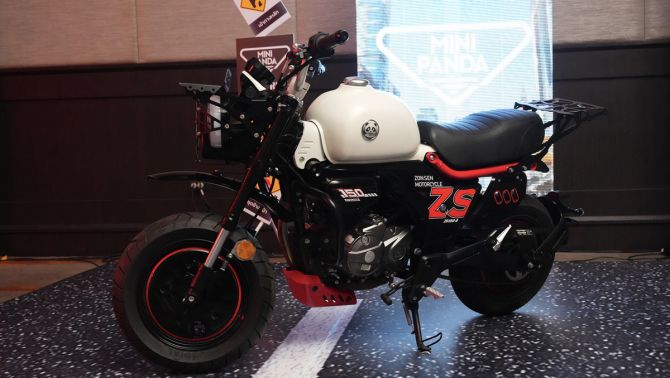 ‘Vua côn tay’ 150cc mới chính thức ra mắt giá 49 triệu đồng: Có phanh ABS 2 kênh, TCS, màn hình LCD