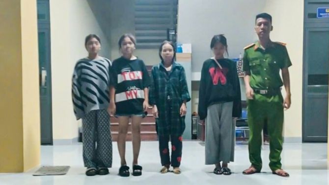 Phép màu đến với 3 bé gái mất tích sau khi lên chiếc ô tô bí ẩn, bất ngờ nơi công an tìm thấy các em