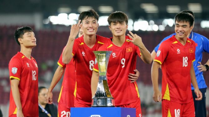 Vô địch cùng U23 Việt Nam, trụ cột HAGL lập kỷ lục vô tiền khoáng hậu ở Đông Nam Á