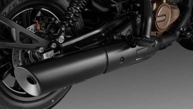 'Huyền thoại bóng đêm' xịn hơn Honda Winner X và Exciter chính thức ra mắt, có phanh ABS, giá dễ mua