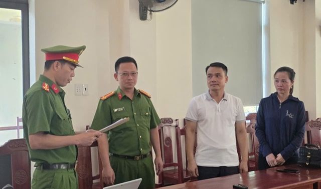 Hiệu trưởng và 1 giáo viên trường THPT Ngọc Lặc bị bắt vì nâng khống điểm từ trượt thành ‘thủ khoa’ lớp 10