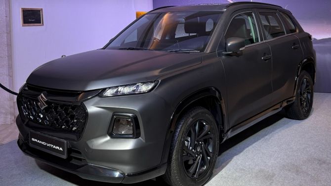 Suzuki ra mắt mẫu SUV 5 chỗ đẹp long lanh giá 300 triệu đồng: Hạ bệ Kia Morning và Hyundai Grand i10