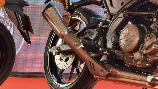 ‘Chiến binh côn tay’ 250cc mới ra mắt giá 53 triệu đồng: Đại chiến Honda Winner X và Yamaha Exciter