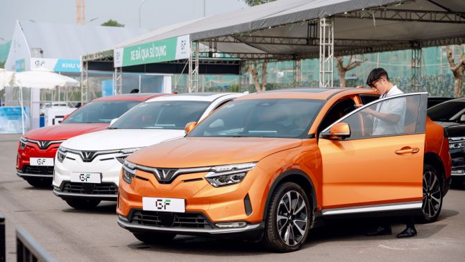 Vì sao VinFast VF 8 ‘lướt chuẩn GF’ được dân sành xe khen ‘ngon xịn mịn’?