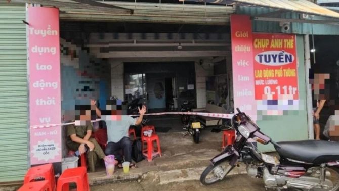 Đồng Nai: Bạn bè hoảng hốt khi phát hiện nam thanh niên tử vong trong nhà vệ sinh với tư thế sốc