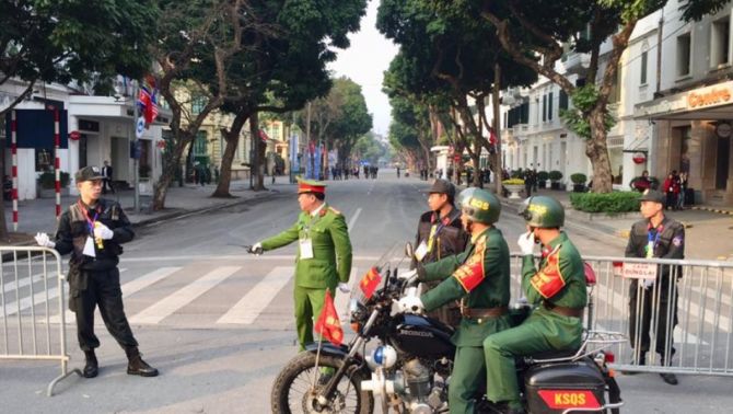 Nóng: Hà Nội tạm cấm, hạn chế phương tiện trên nhiều tuyến đường bắt đầu từ 7h30 ngày 19/8