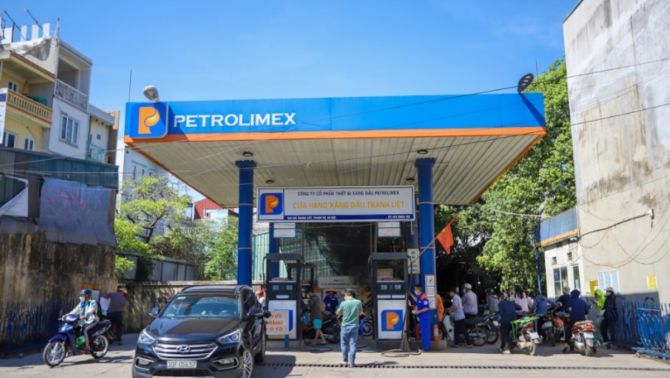Giá xăng dầu hôm nay 20/8: Trong nước có thể tăng trở lại từ ngày mai, người dân đặc biệt lưu ý!