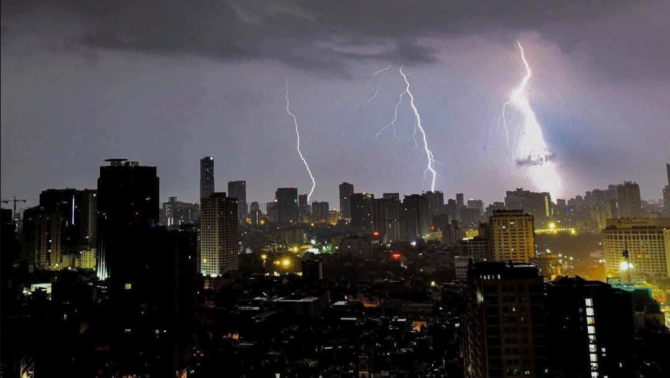 Dự báo thời tiết Hà Nội từ 24/8 - 5/9: Mưa nhiều do ảnh hưởng bão số 5