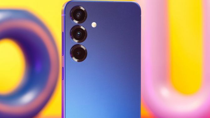 Đây là chiếc Galaxy S với AI và phần cứng mạnh mẽ nhưng giá rẻ nhất tháng 8, đủ sức áp đảo iPhone 17