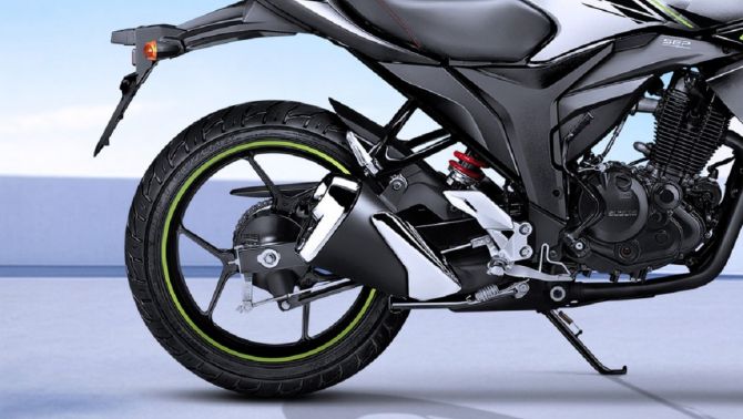 Suzuki chính thức ra mắt ‘vua côn tay’ 155cc mới giá 45 triệu đồng: Đè bẹp Honda Winner X và Exciter