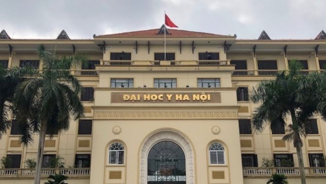 Đại học Y Hà Nội lên tiếng vụ thí sinh 28,1 điểm vẫn trượt nhưng người thấp điểm hơn lại đỗ