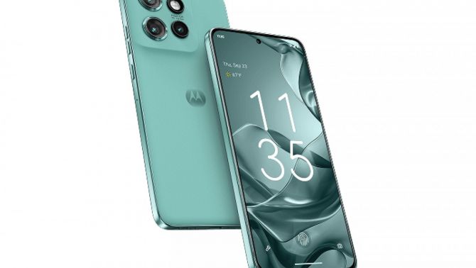 Motorola ra mắt đối thủ tầm trung của Galaxy S25, thiết kế mỏng nhẹ, pin khủng, bền chuẩn quân đội