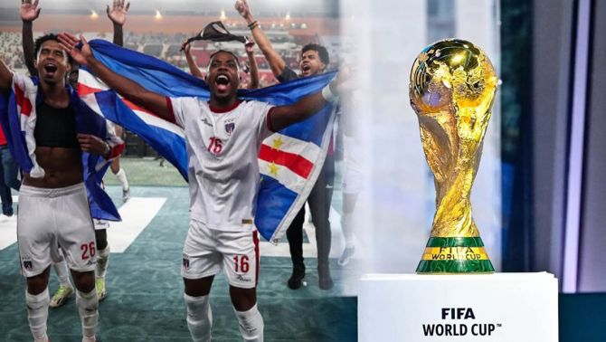Đội bóng nhỏ bé sắp dự World Cup: Diện tích chỉ bằng 1/82 lần Việt Nam, lộ 'bí quyết' giúp cầu thủ thăng hoa