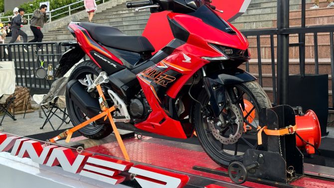 Honda Winner R 2026 chính thức ra mắt tại Việt Nam giá từ 46 triệu đồng: Gây sốt vì thiết kế quá đẹp