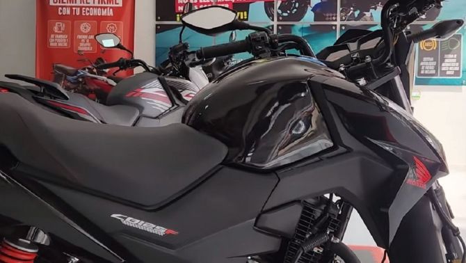 Honda chính thức mở bán ‘huyền thoại côn tay’ 125cc giá 40 triệu đồng: 'Chơi tới bến' Yamaha Exciter