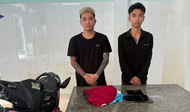 Cái kết đắng cho 2 tiktoker dàn dựng cảnh ngáo đá, phản cảm để câu view