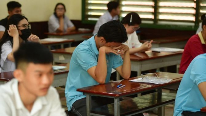 Bộ GD&ĐT lên tiếng vụ thí sinh ‘đỗ thành trượt’: 16 trường mắc sai sót, gần 1.000 em bị ảnh hưởng