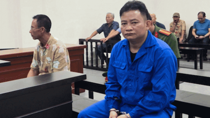 Người đàn ông đánh nhau với người thân sau lễ cúng 49 ngày mất của con: Tổn hại 41% sức khỏe, phạt 3 năm tù