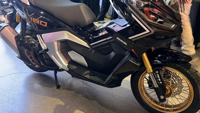 ‘Vua xe ga’ 180cc mới chính thức ra mắt giá 69 triệu đồng: Khắc chế cứng cả Honda Air Blade và Vario
