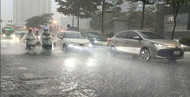 Trung tâm Dự báo khí tượng thủy văn quốc gia thông tin về thời điểm Hà Nội kết thúc mưa lớn