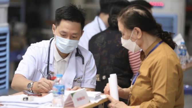 Từ 1/10, 2 chính sách y tế đặc biệt quan trọng chính thức có hiệu lực, người dân ai cũng phải nhớ rõ