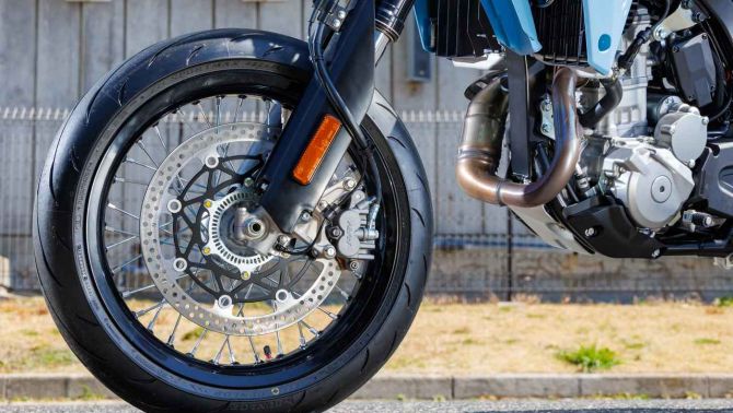 Suzuki ra mắt chính thức ‘vua côn tay’ mới đỉnh hơn Honda Winner R, trang bị đè bẹp Exciter, giá mềm