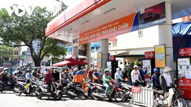 Giá xăng dầu hôm nay 2/10: Đúng như dự báo, xăng dầu trong nước đồng loạt tăng từ chiều nay!