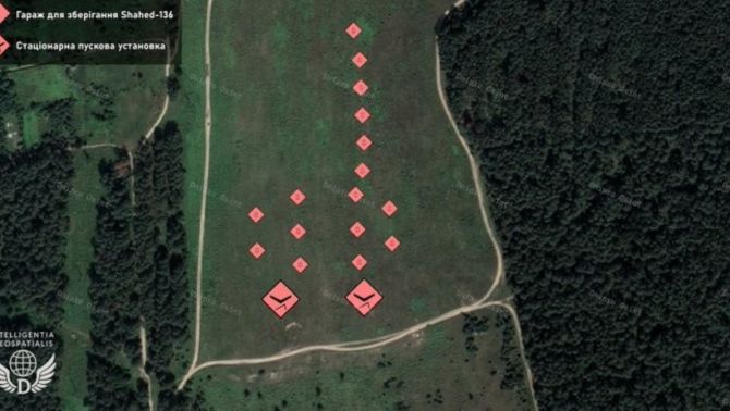 Vệ tinh hé lộ Nga xây hàng loạt nhà chứa UAV sát biên giới Ukraine: Nguy cơ tấn công UAV quy mô lớn