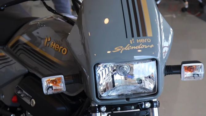 ‘Vua côn tay’ 100cc mới chính thức ra mắt giá 19 triệu đồng: Hút khách hơn Honda Winner R và Exciter