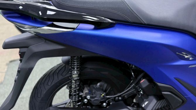 Tin xe máy 3/10: Honda SH 2025 chính thức về Việt Nam, dân tình đổ xô săn đón vì quá đẹp, giá dễ mua