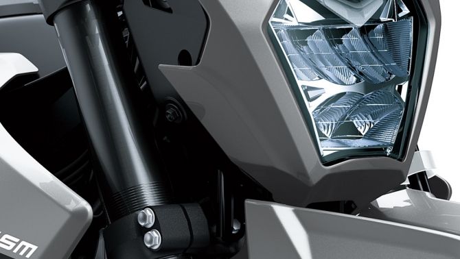 ‘Chiến binh côn tay’ 230cc của Nhật ra mắt: Át vía Honda Winner R với phanh ABS, màn LCD, giá dễ mua