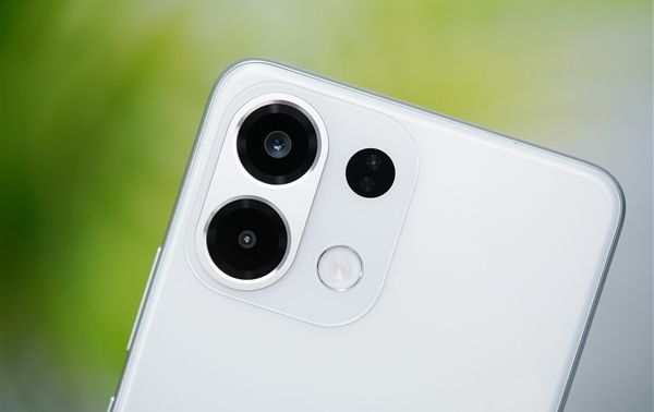 Giá đập hộp OPPO K12s rẻ như cỏ, vua pin trâu rẻ nhất Việt Nam, chưa đầy 4 triệu pin 7000 mAh