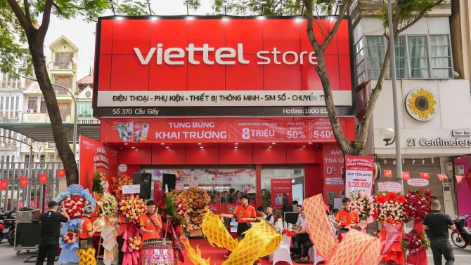 Viettel Store tung ưu đãi lớn và quà tặng đặc quyền cho khách hàng mua Samsung