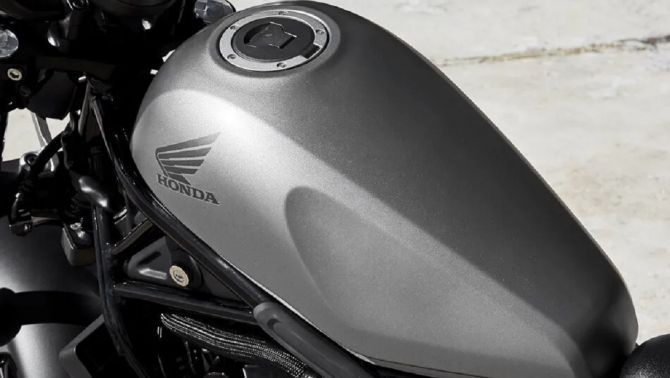 Honda chính thức ra mắt ‘huyền thoại côn tay’ mới đẹp hơn Winner R: Đẳng cấp vượt thời gian, giá mềm