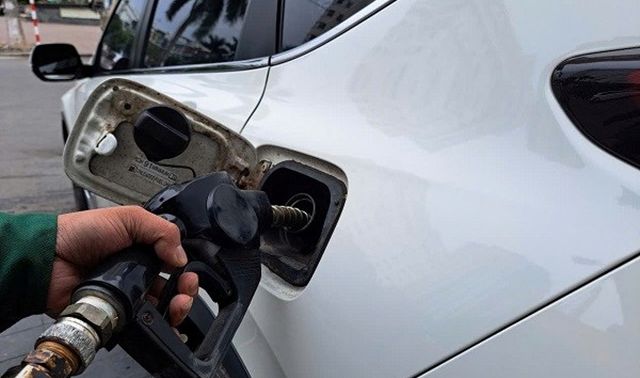 Cập nhật giá xăng dầu hôm nay 22/10: Rủi do nguồn cung lớn, giá xăng dầu biến động, ngày mai sẽ giảm mạnh