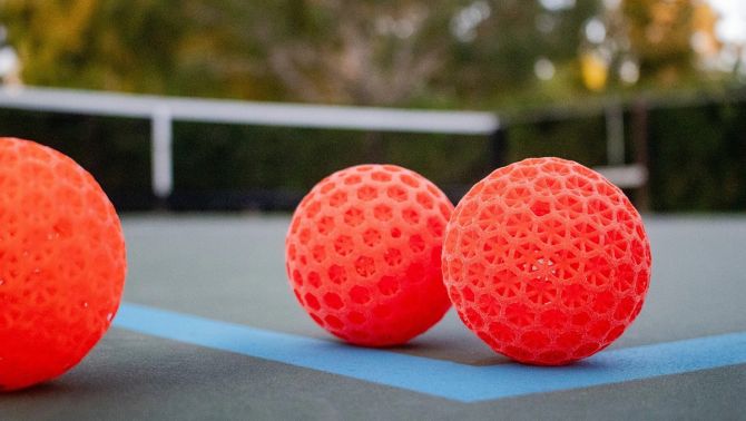Bóng giảm thanh Pickleball gây tranh cãi, ồn hay không ồn thì vui hơn?