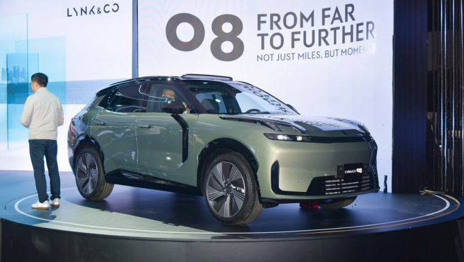 SUV hạng D Lynk & Co 08 ra mắt tại Việt Nam, giá từ 1,299 tỷ đồng: Đối thủ mới của Hyundai Santa Fe 