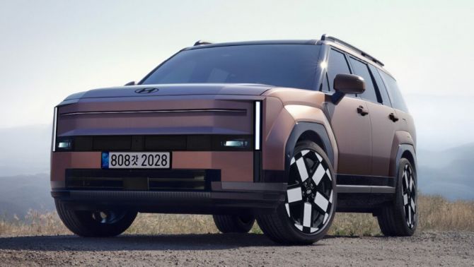 Hyundai Santa Fe thế hệ mới lột xác với diện mạo gây bất ngờ