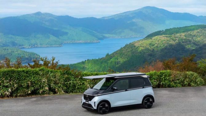 Nissan trình làng xe điện tự sạc bằng năng lượng mặt trời, mỗi năm chạy thêm 3.000 km.