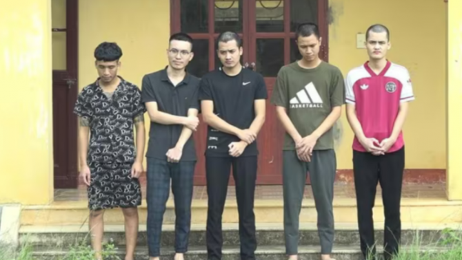 Vạch trần đường dây làm giả giấy tờ tinh vi trải dài khắp cả nước