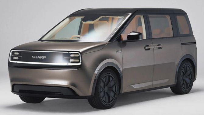 Sharp gây sốt với minivan điện thông minh, biến xe thành 'căn nhà di động' cho gia đình