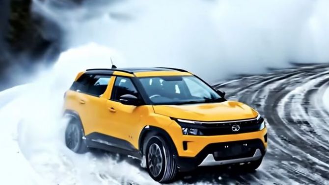 Mẫu SUV huyền thoại trở lại với thiết kế và công nghệ hoàn toàn mới, 'đe dọa' Hyundai Creta