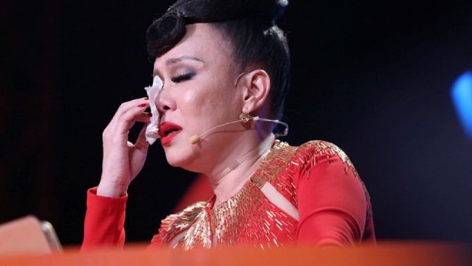 Động thái mới nhất của nghệ sĩ Việt Hương khi dính tin đồn qua đời